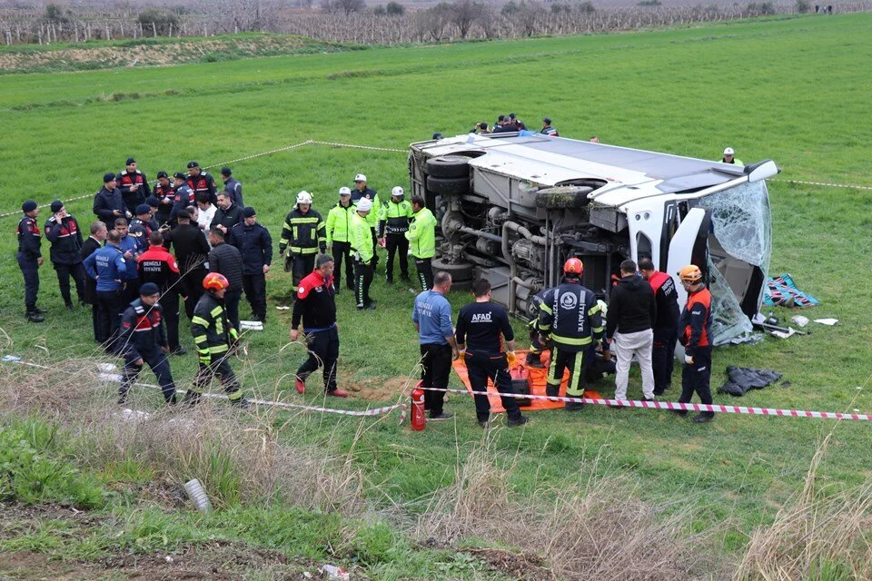 İzmir'den halter şampiyonasına giden öğrencilerden acı haber